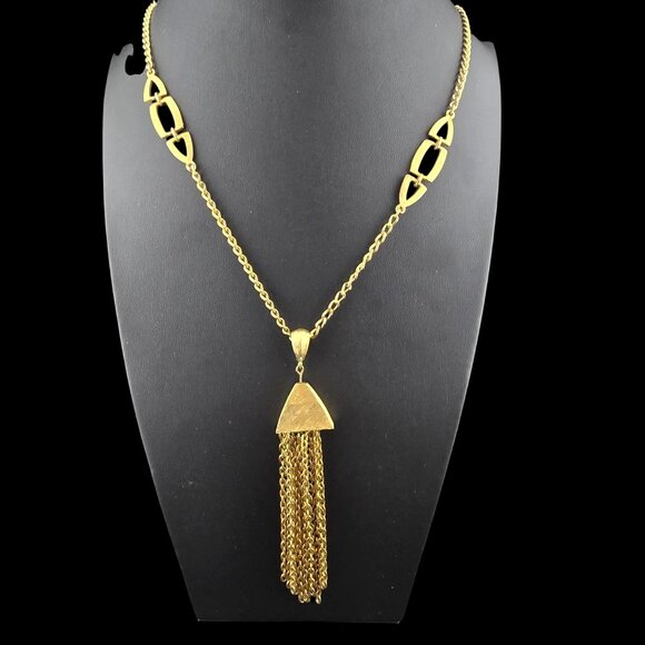 Unknown Jewelry - Gold Tone Tassel Necklace With Textured Pendant & Chain Links